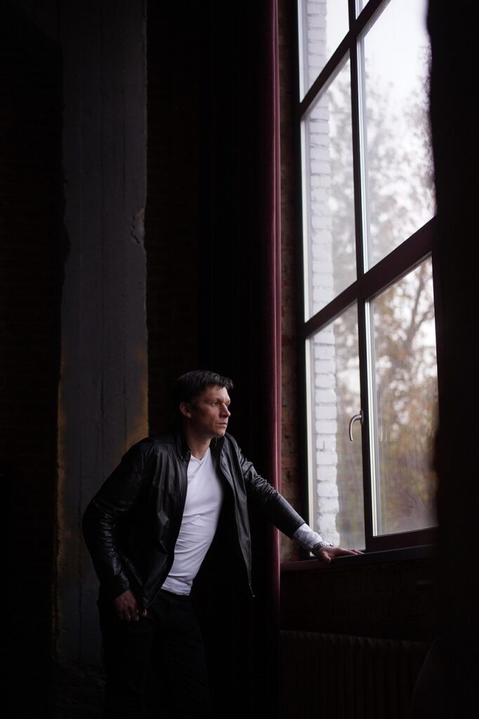 素直になれない恋愛を乗り越えるためにはどうすれば？