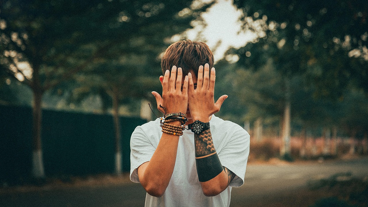 彼氏が本音を隠す理由とは、どう理解すればいいのか？