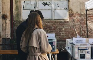忙しい彼氏と会えない時の不安を解消する方法は？